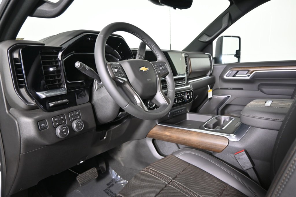 New 2026 Chevrolet Silverado 3500 High Country w/ High Country Premium Package image 22