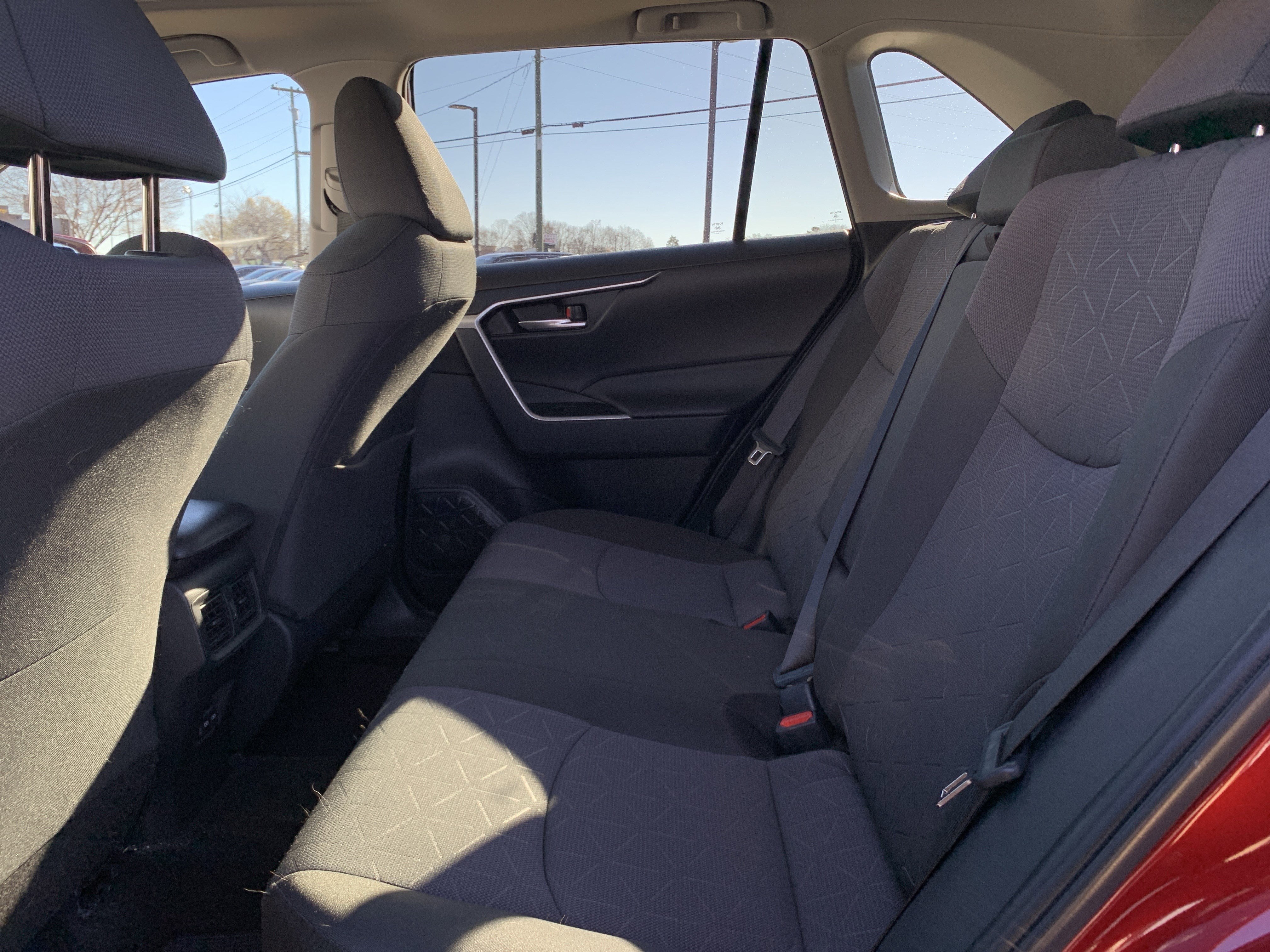 Used 2023 Toyota RAV4 XLE image 32