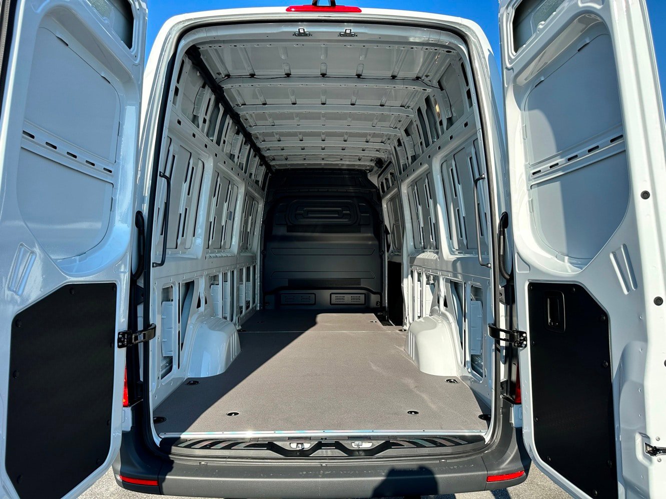 New 2026 Mercedes-Benz Sprinter 2500 image 22