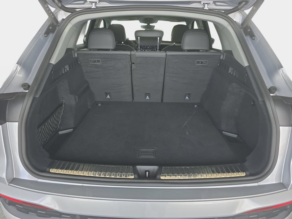 Certified 2025 Audi Q5 Premium w/ Convenience Package AWD/4WD image 11