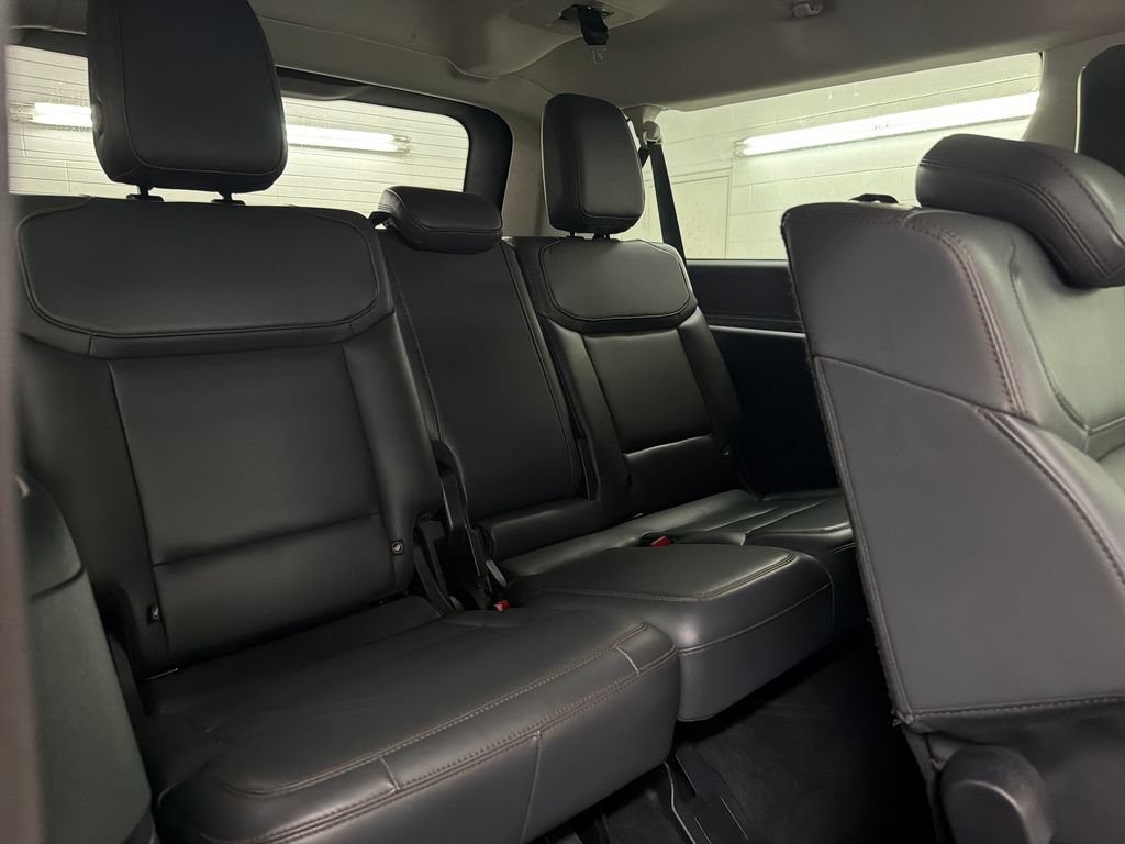 Certified 2025 Ford Expedition Max Active RWD image 34