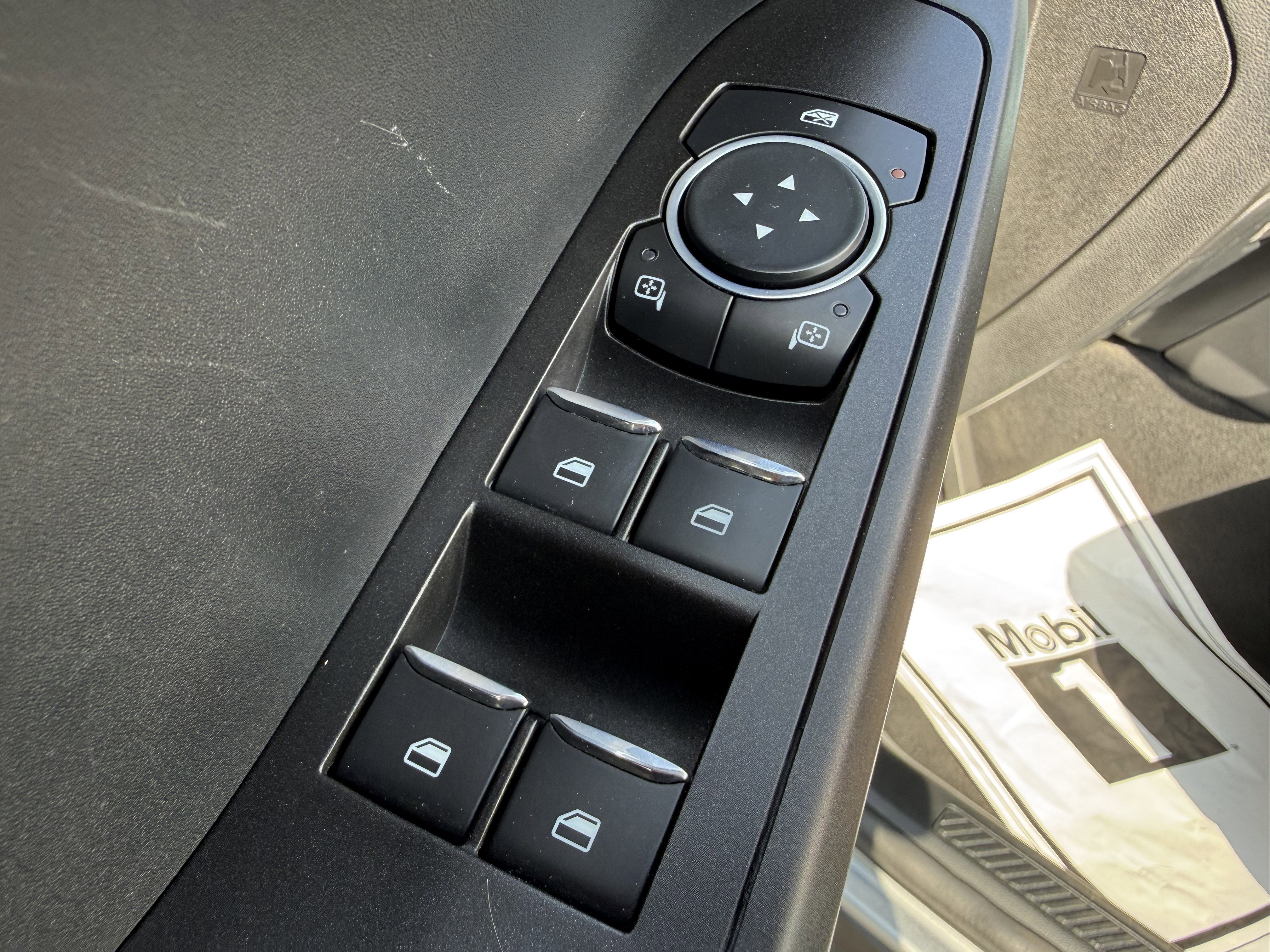 Used 2022 Ford Explorer 4WD image 13