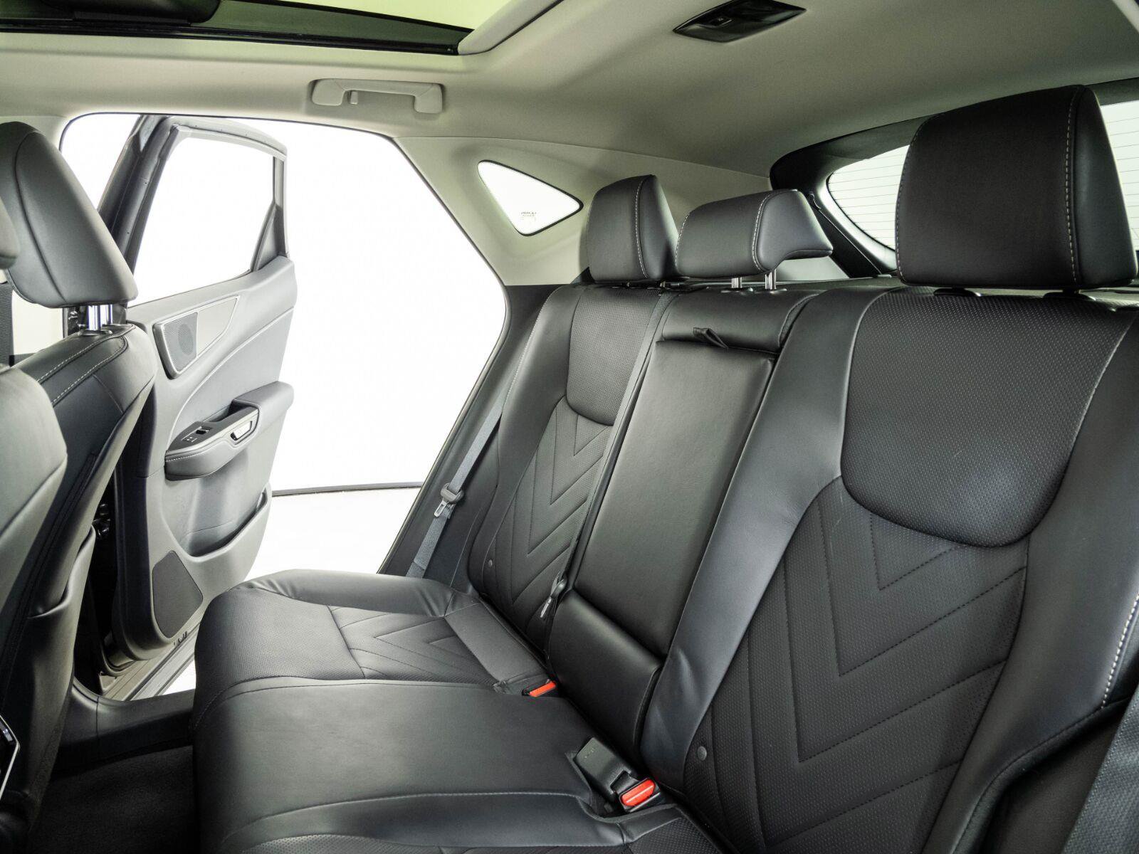 Used 2024 Lexus NX 350h AWD w/ Vision Package image 19