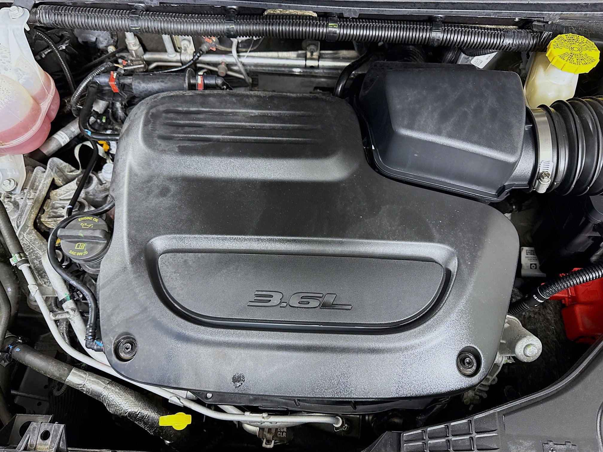 Used 2023 Chrysler Voyager LX image 37