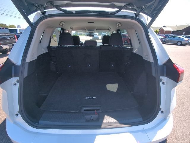 Used 2024 Nissan Rogue SV AWD/4WD image 33