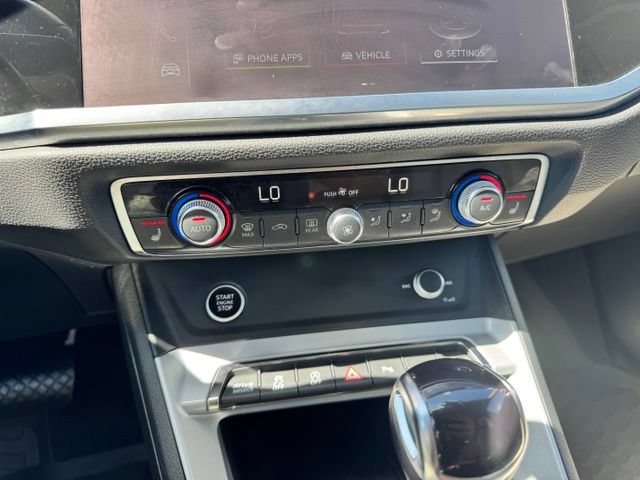 Certified 2022 Audi Q3 2.0T Premium Plus w/ Premium Plus Package AWD/4WD image 37