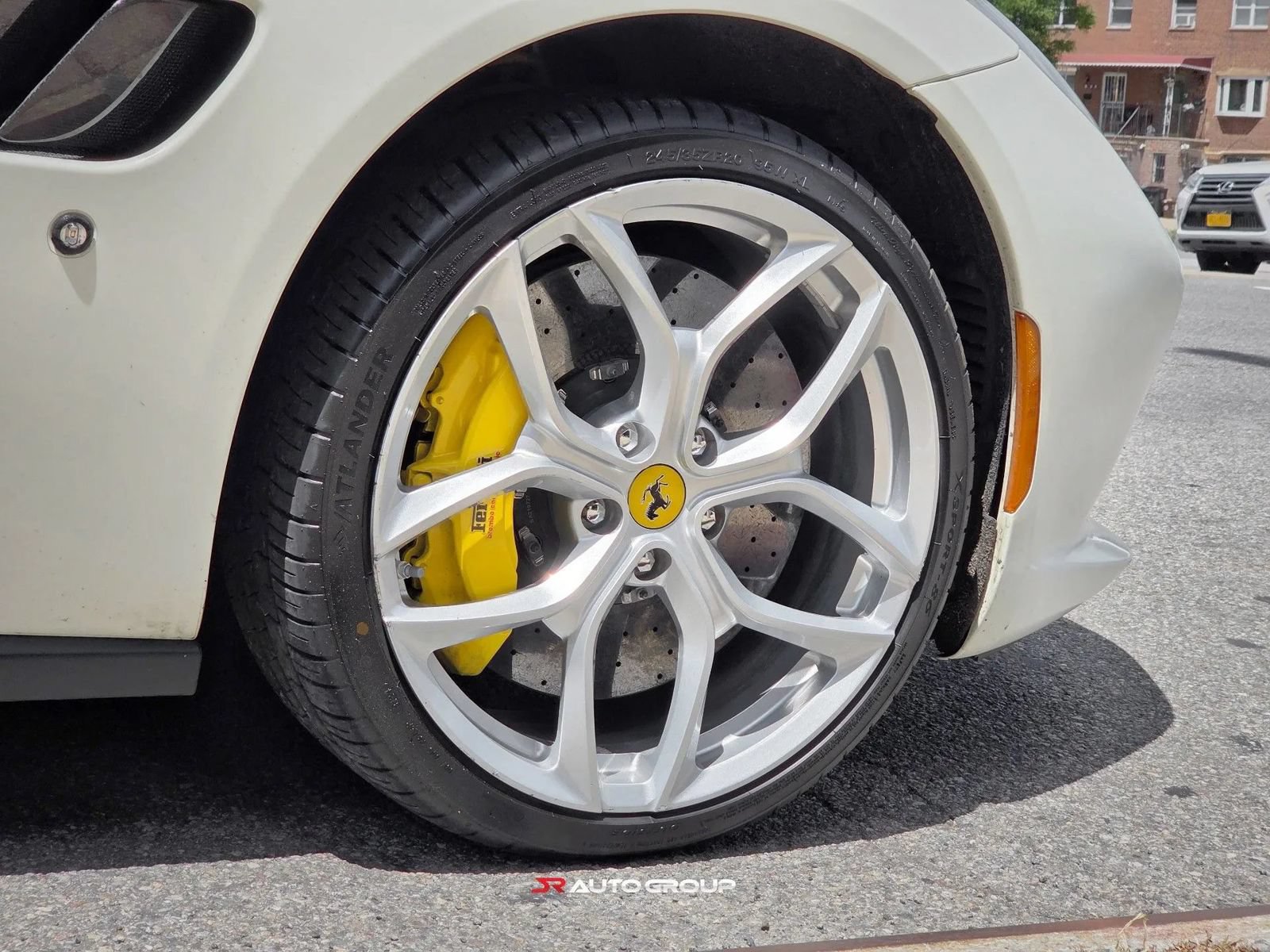 Used 2018 Ferrari GTC4Lusso T RWD image 15