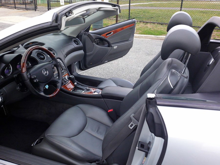 Used 2006 Mercedes-Benz SL 500 image 2