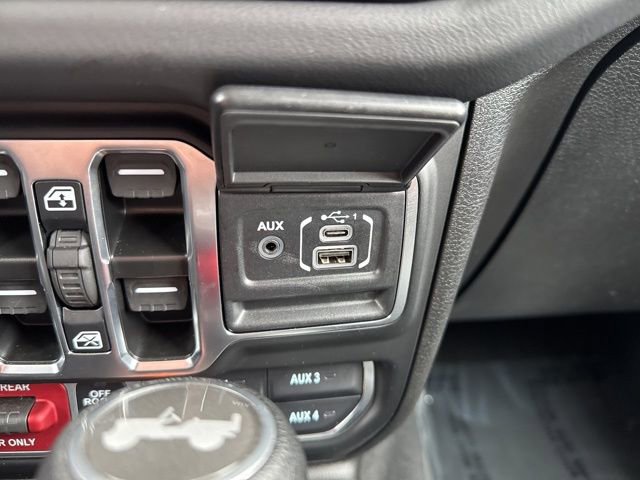Certified 2025 Jeep Wrangler Unlimited Rubicon 4xe w/ Convenience Group AWD/4WD image 23