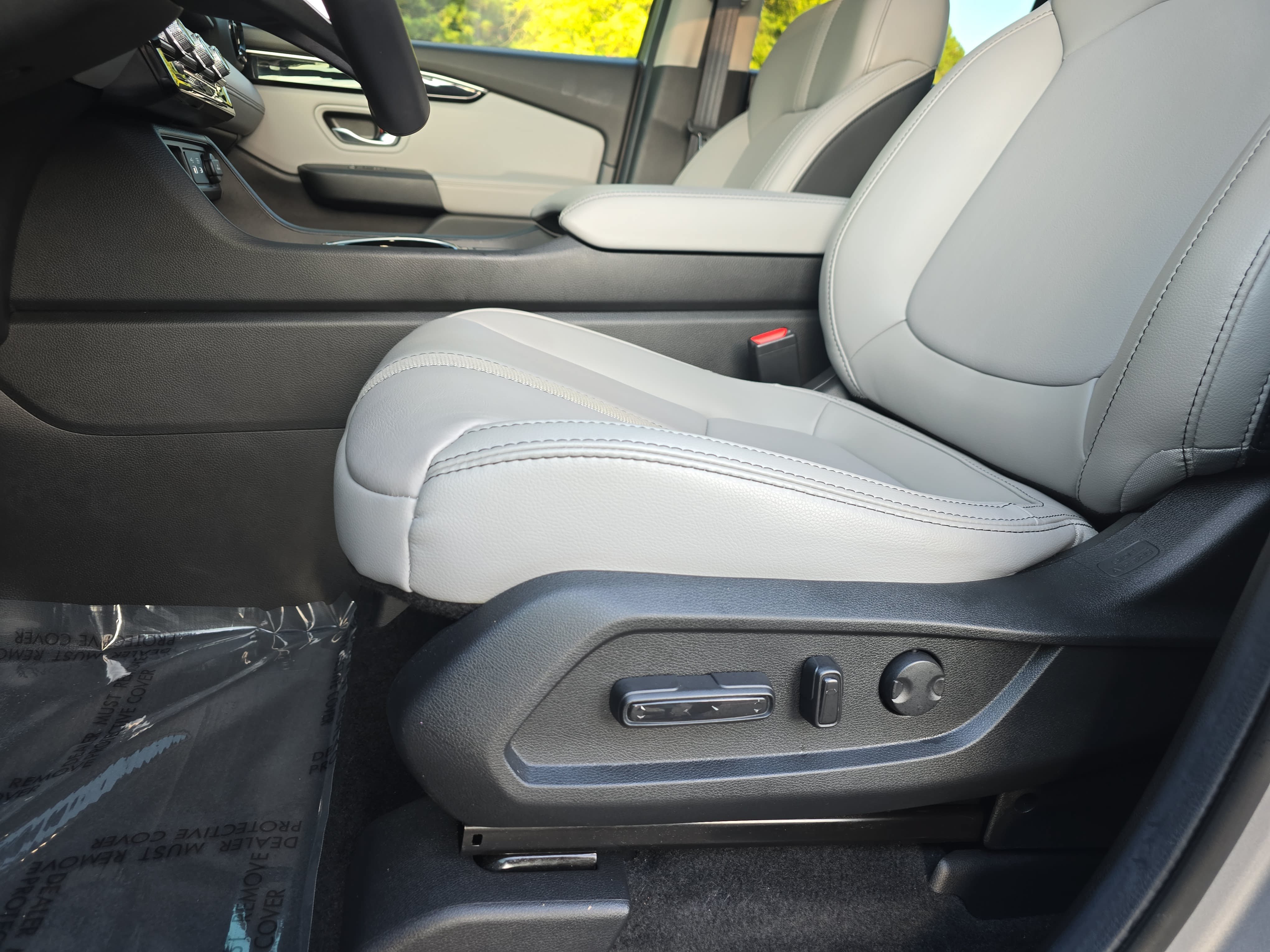 Used 2025 Honda Pilot Touring image 30