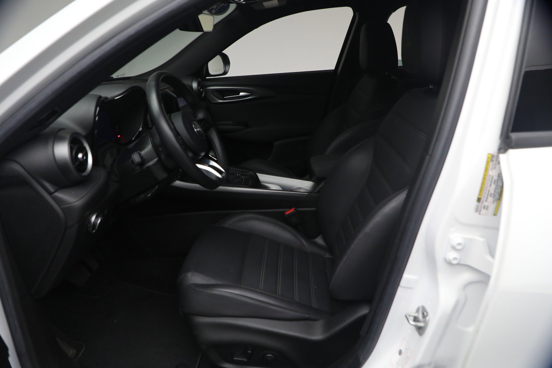 Used 2024 Alfa Romeo Tonale Ti AWD/4WD image 13