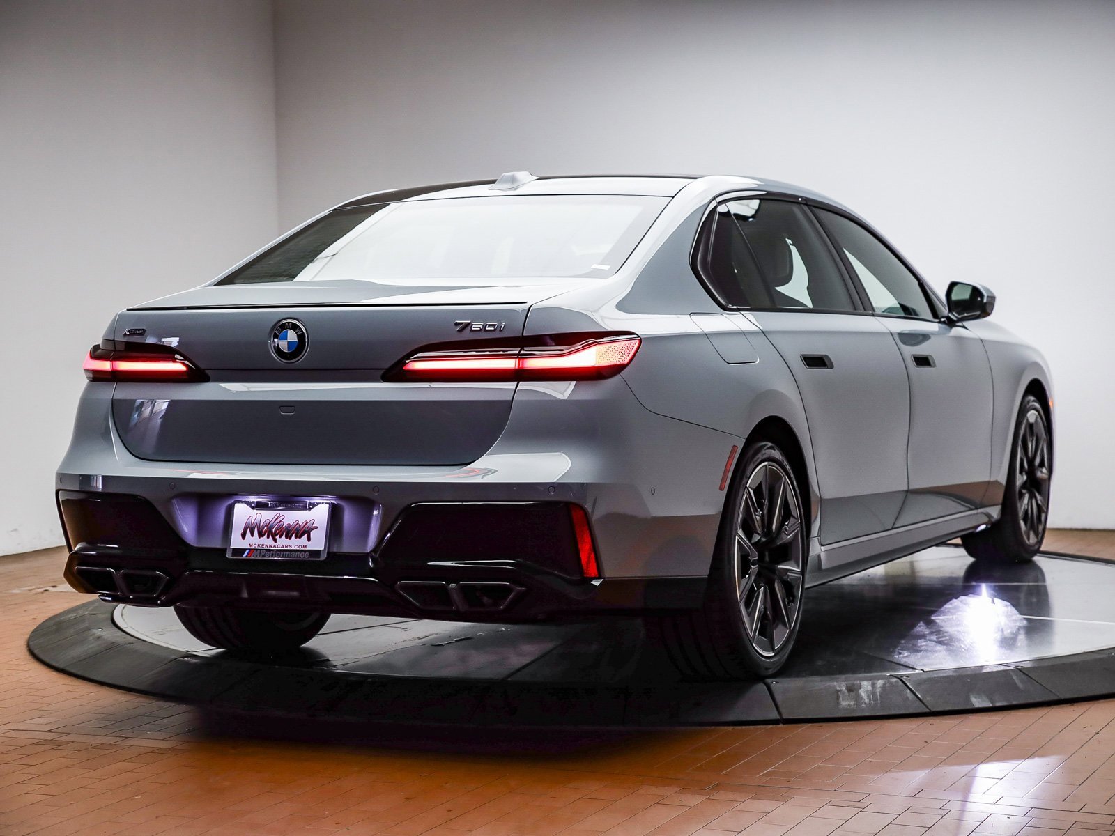 New 2025 BMW 760i xDrive image 7