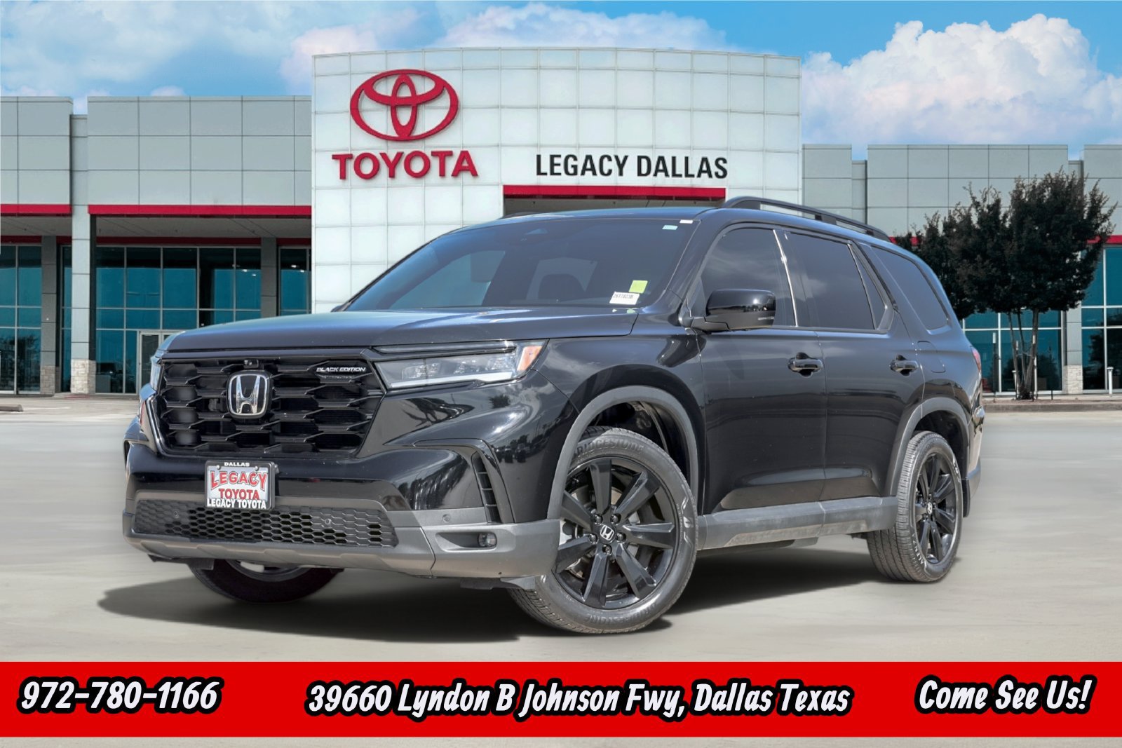 Used 2025 Honda Pilot Black Edition image 1