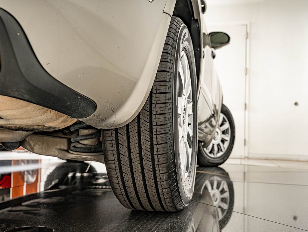 Used 2015 Buick Enclave Premium w/ Trailering Package FWD image 40