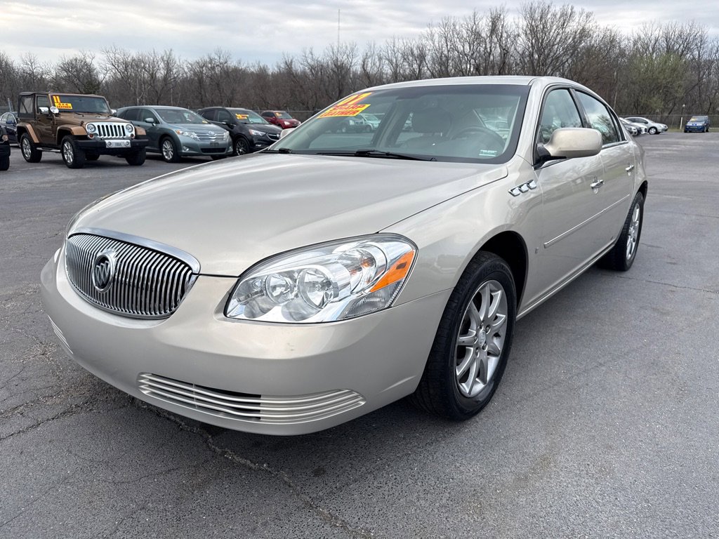 Used 2007 Buick Lucerne CXL w/ Luxury Package FWD image 2
