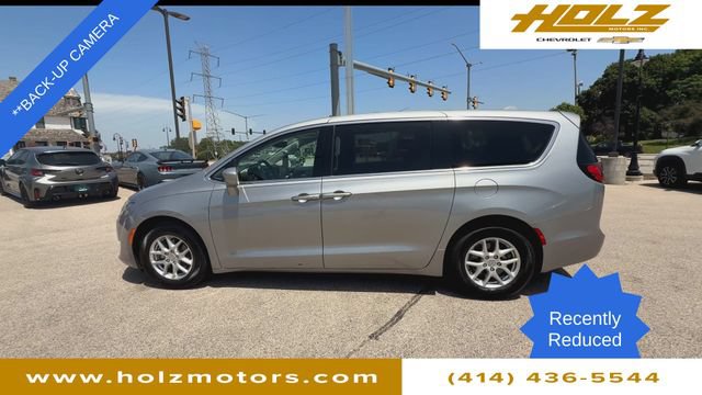 Used 2020 Chrysler Pacifica Touring FWD image 5