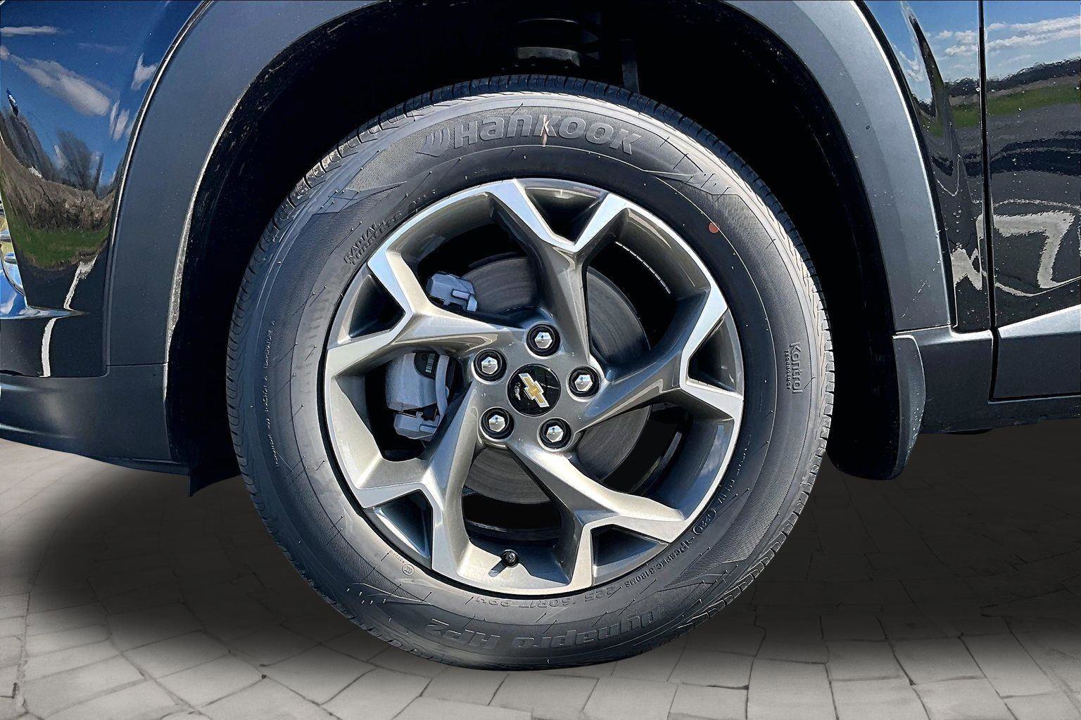 New 2026 Chevrolet Trax LT w/ Driver Confidence Package image 15