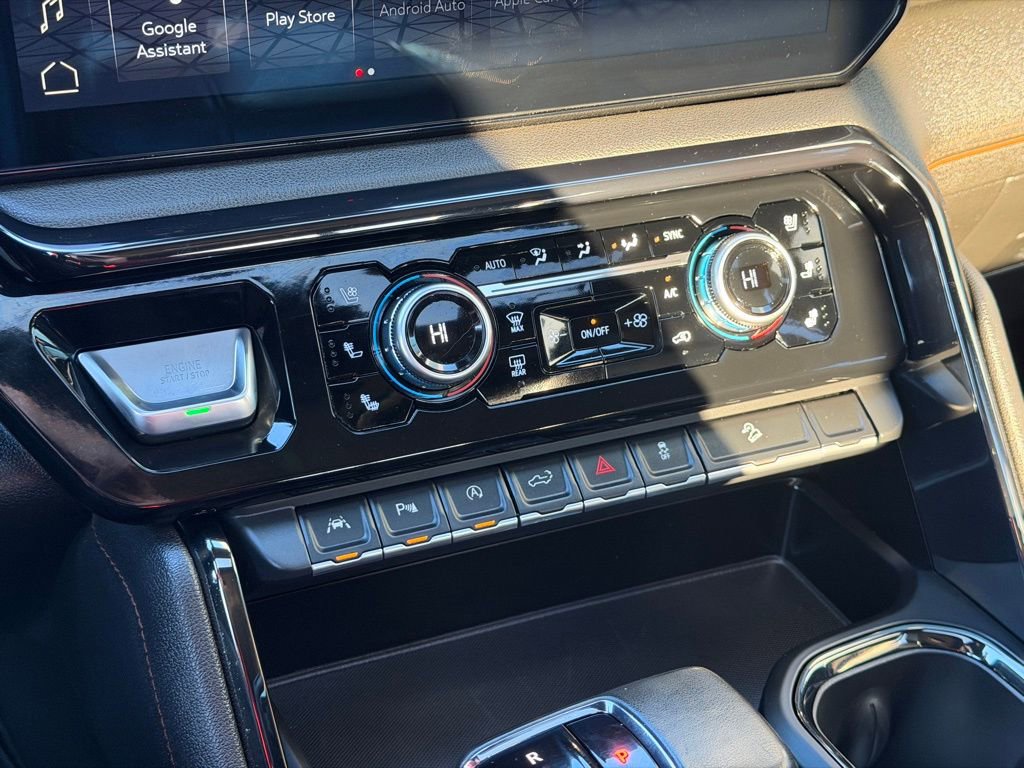 Used 2024 GMC Sierra 1500 AT4 w/ Technology Package image 11