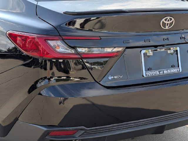 Used 2026 Toyota Camry SE FWD image 8