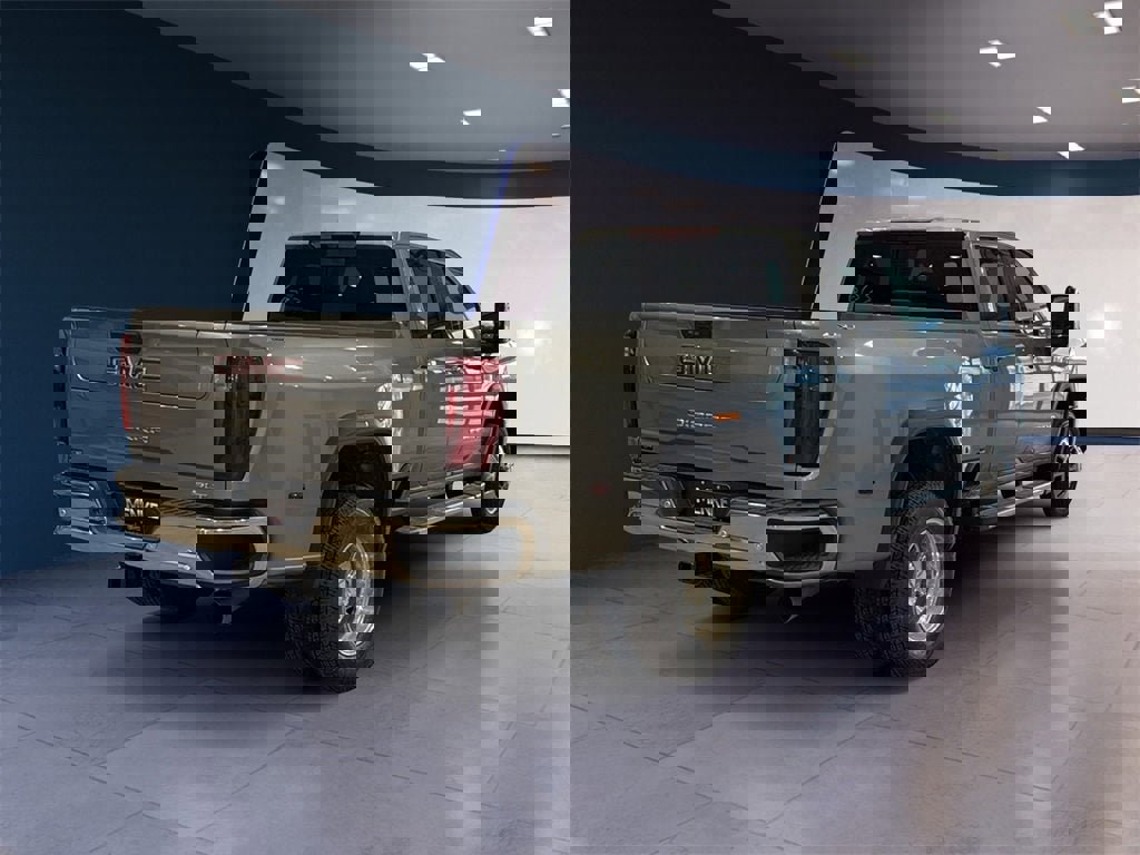 New 2026 GMC Sierra 3500 SLT w/ SLT Premium Package image 7