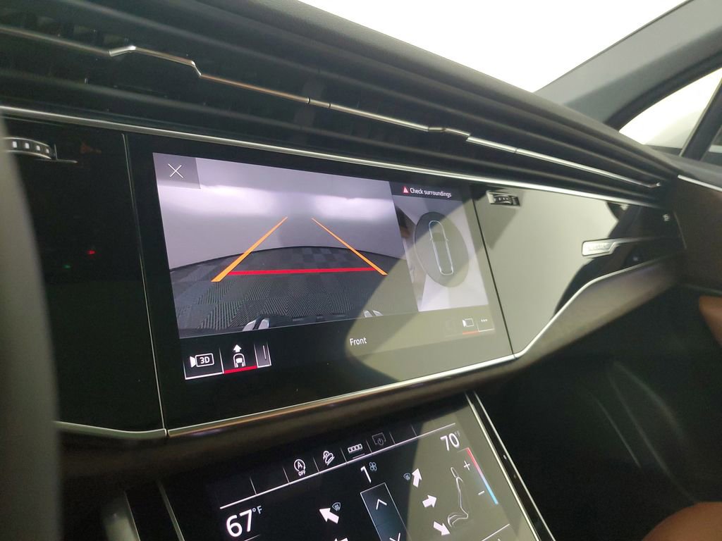 Used 2025 Audi Q7 3.0T Premium w/ Convenience Package image 27