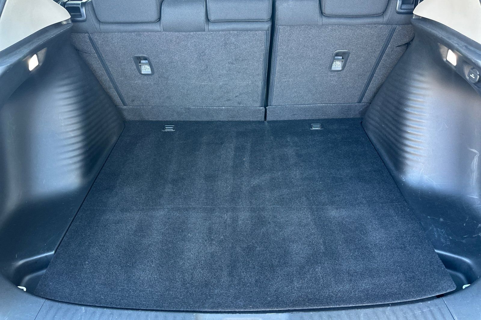 Used 2023 Honda HR-V LX image 17