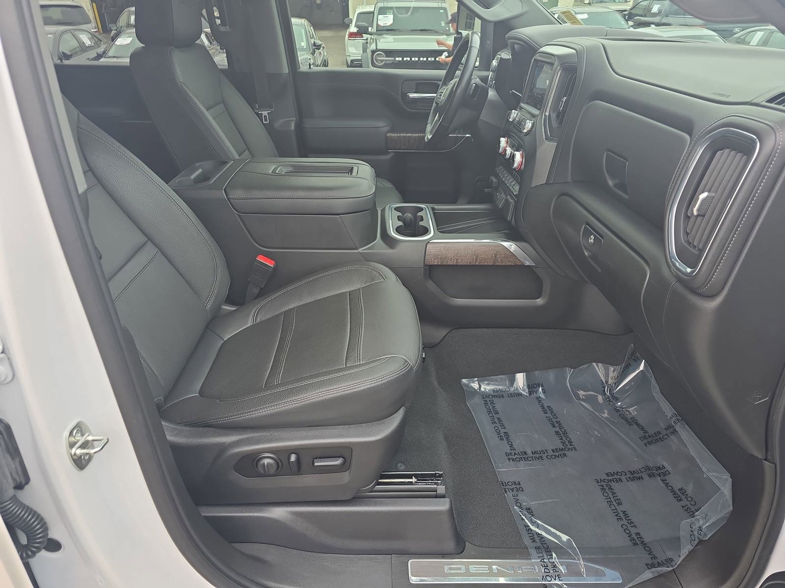 Used 2021 GMC Sierra 2500 Denali w/ Denali Ultimate Package AWD/4WD image 10