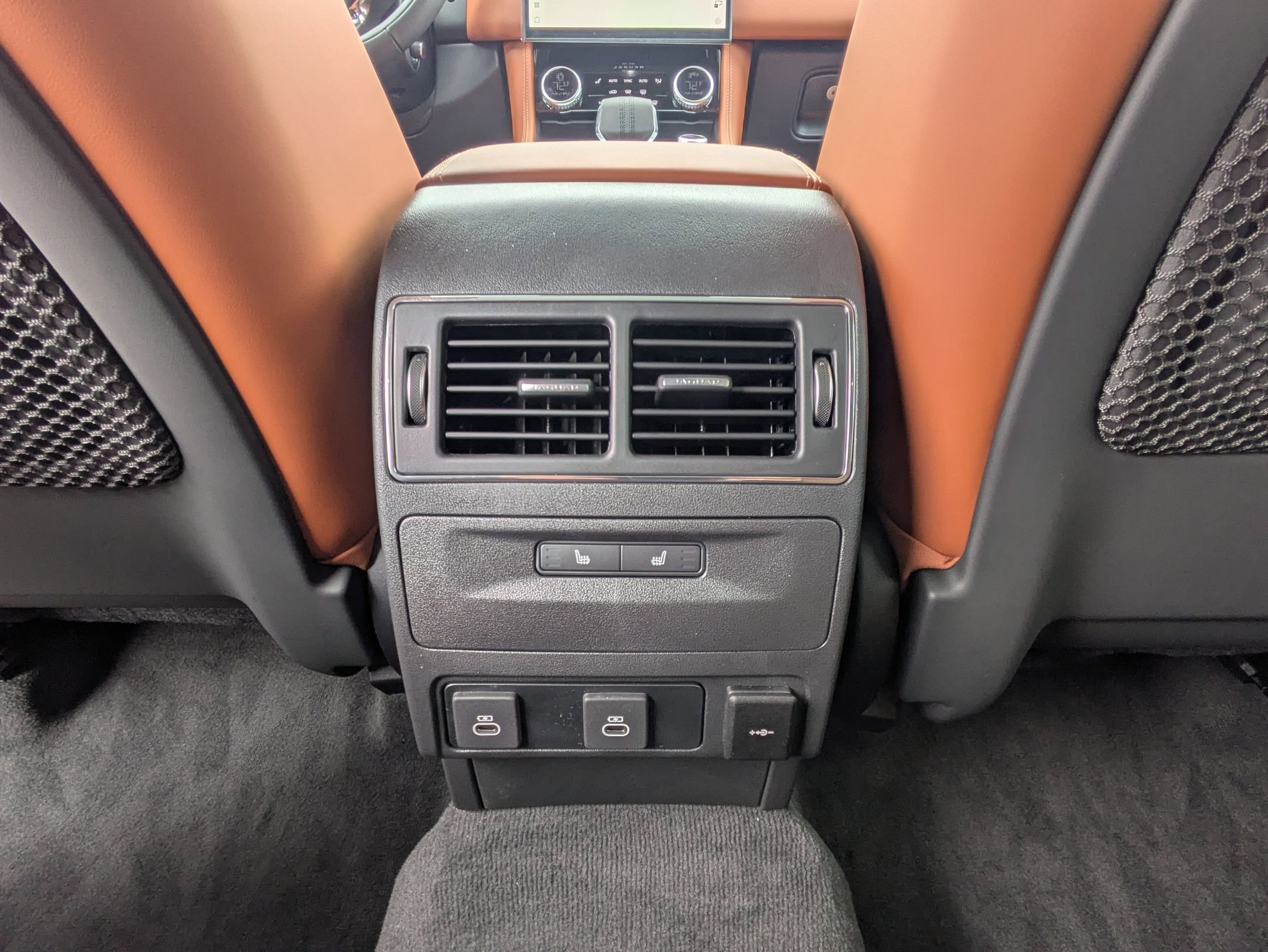 New 2026 Jaguar F-PACE R-Dynamic S image 24