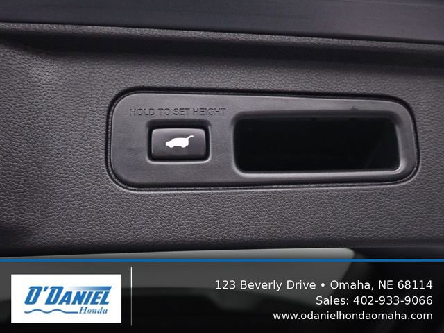 Used 2025 Honda Pilot Black Edition image 41