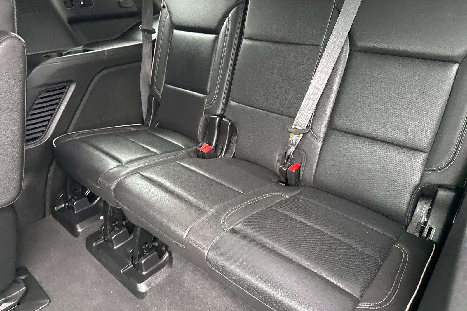 Used 2024 Chevrolet Tahoe Premier image 19