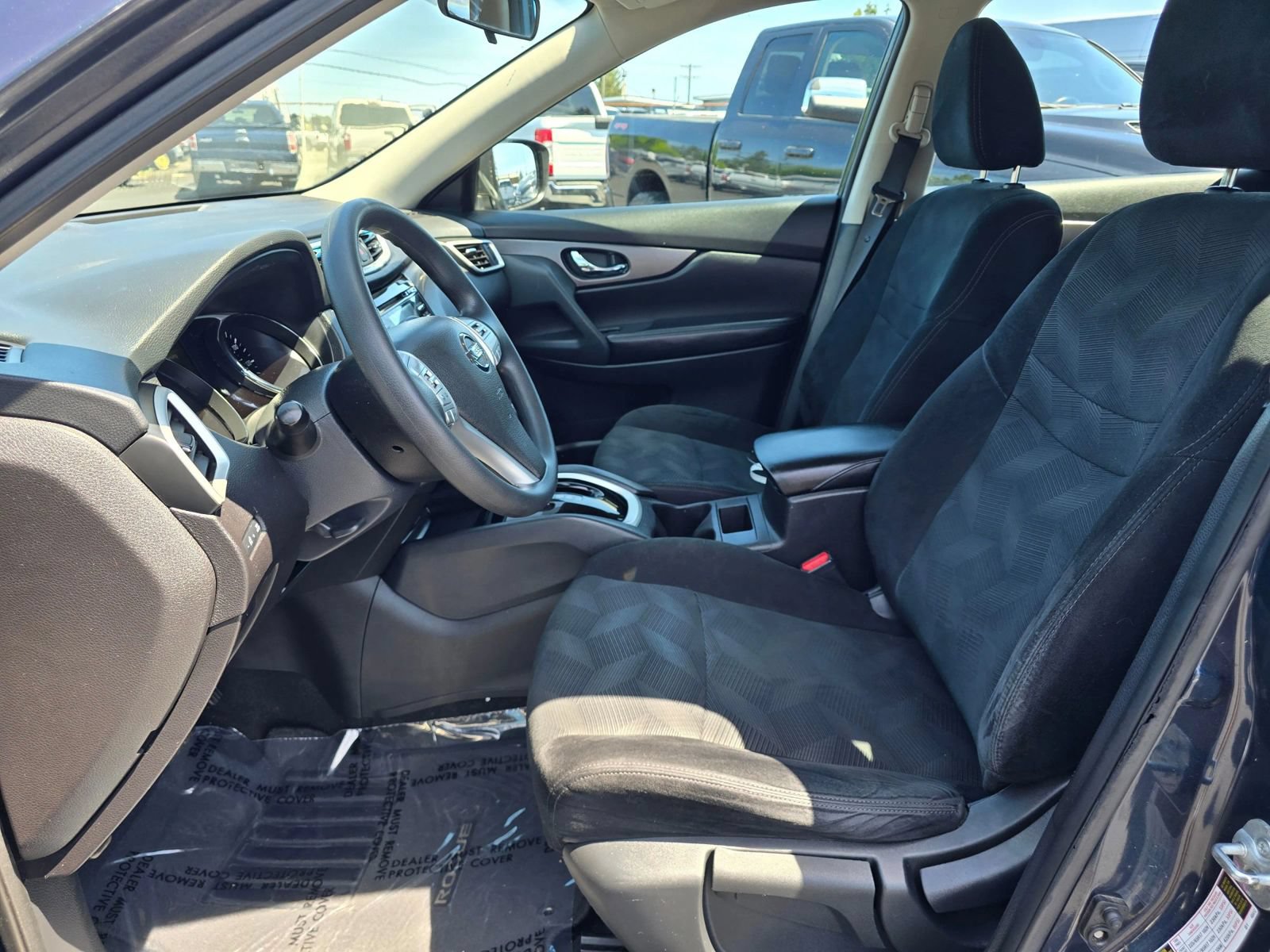 Used 2016 Nissan Rogue S FWD image 19