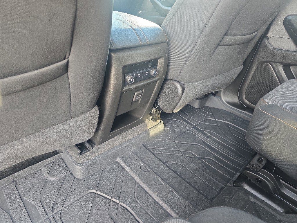 Used 2019 Chevrolet Traverse LT w/ LPO, Floor Liner Package image 17