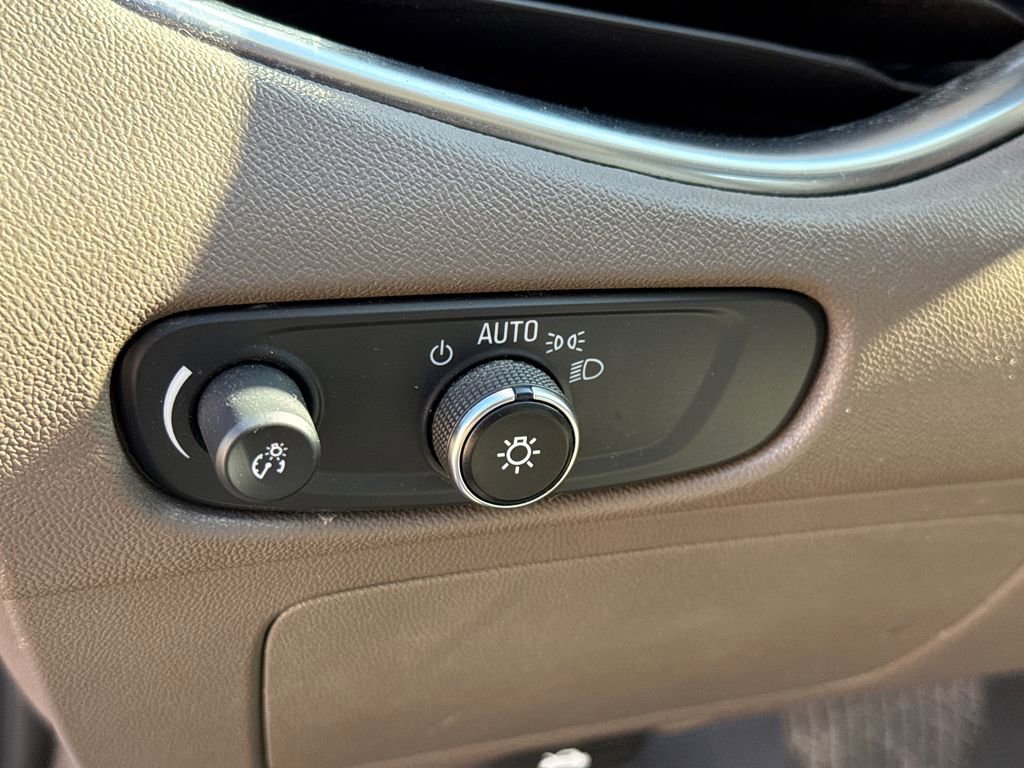 Used 2024 Chevrolet Malibu LT image 23