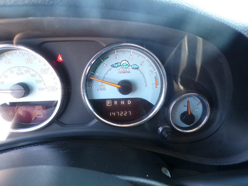 Used 2012 Jeep Wrangler Sahara AWD/4WD image 20