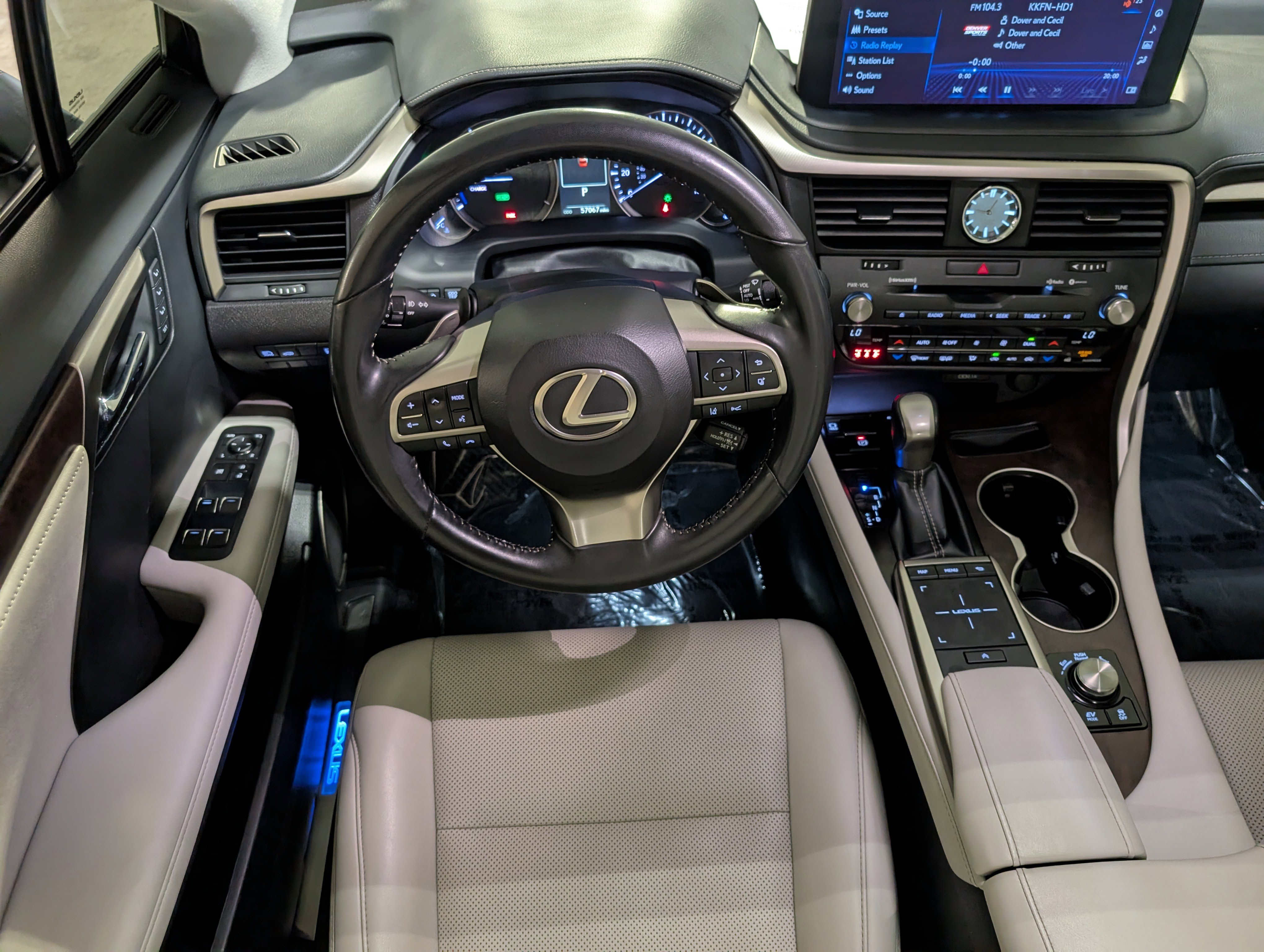 Used 2020 Lexus RX 450h AWD w/ Premium Package image 6