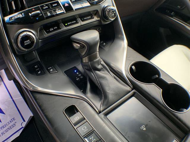 Used 2024 Lexus LX 600 4WD w/ Luxury Package image 20