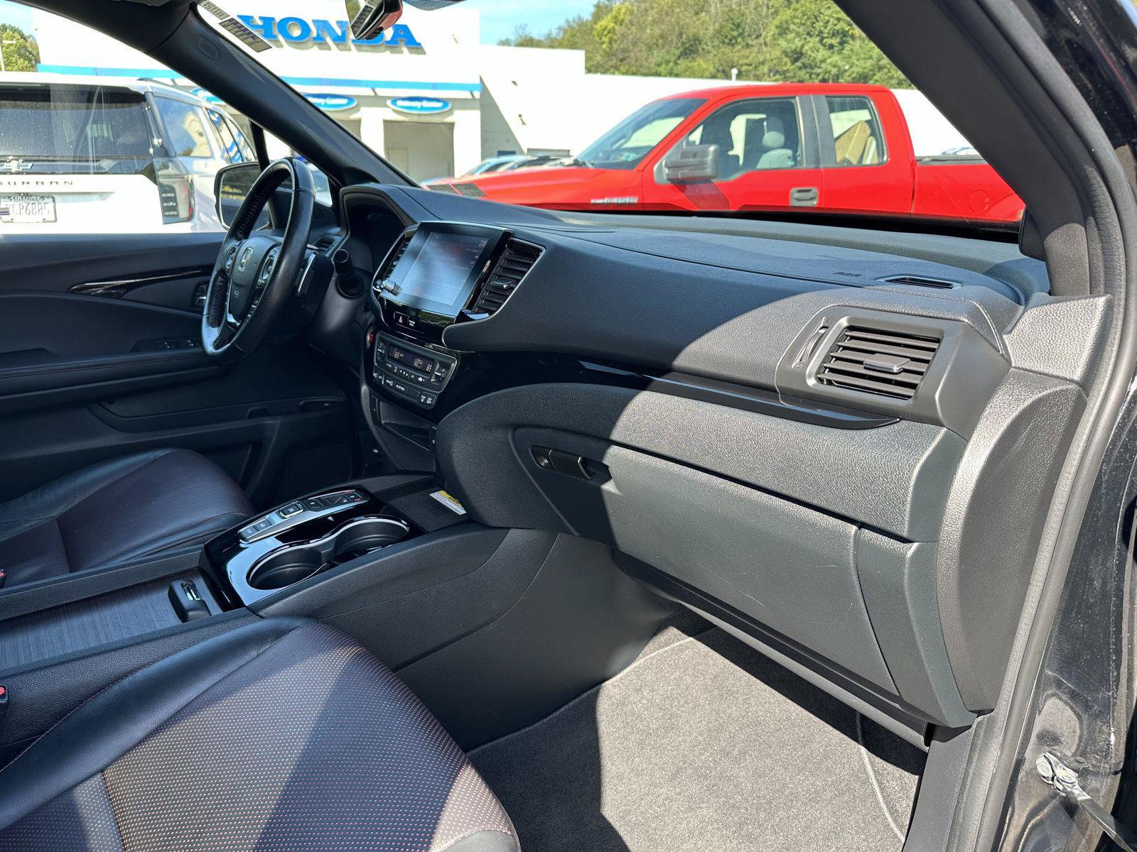 Certified 2023 Honda Ridgeline Black Edition image 41