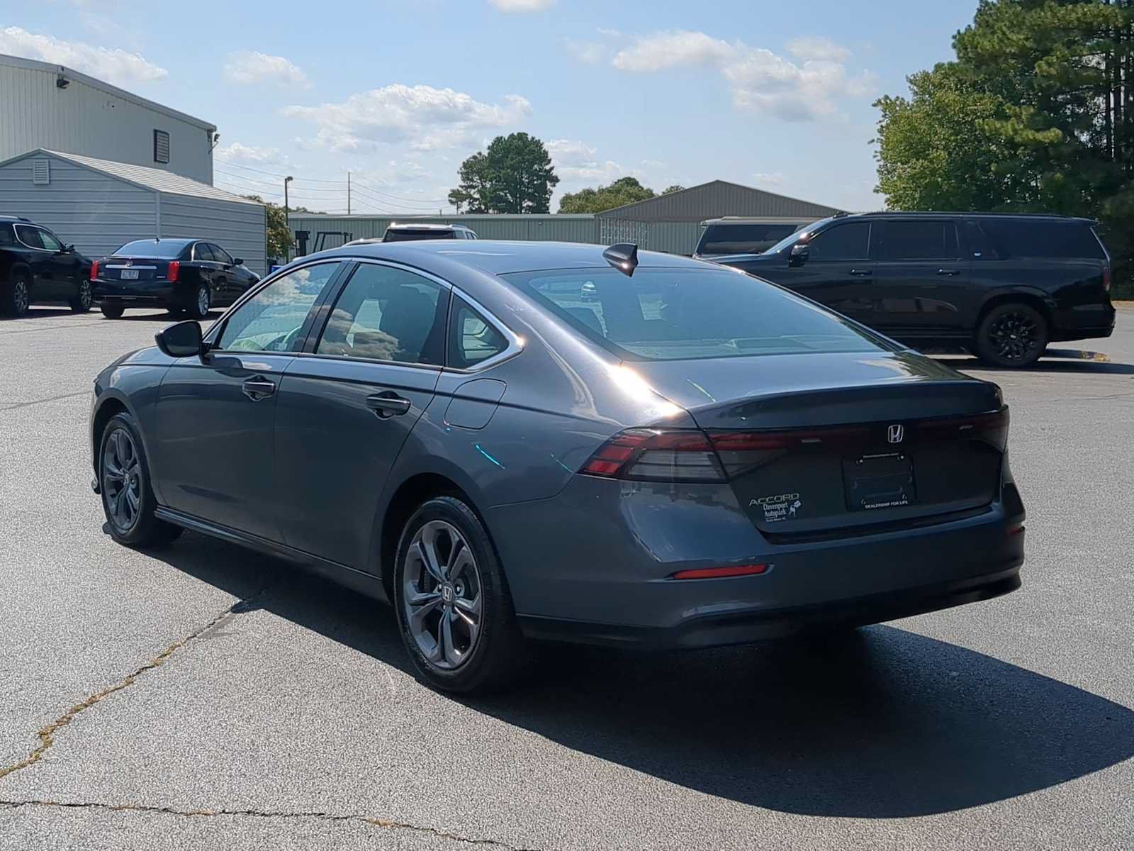 Used 2023 Honda Accord EX image 6