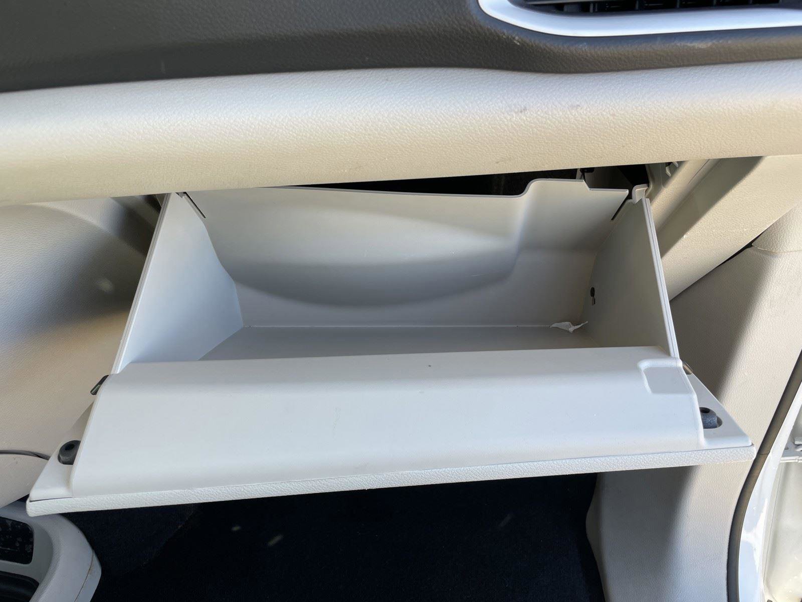 Used 2023 Chrysler Pacifica Touring-L image 51