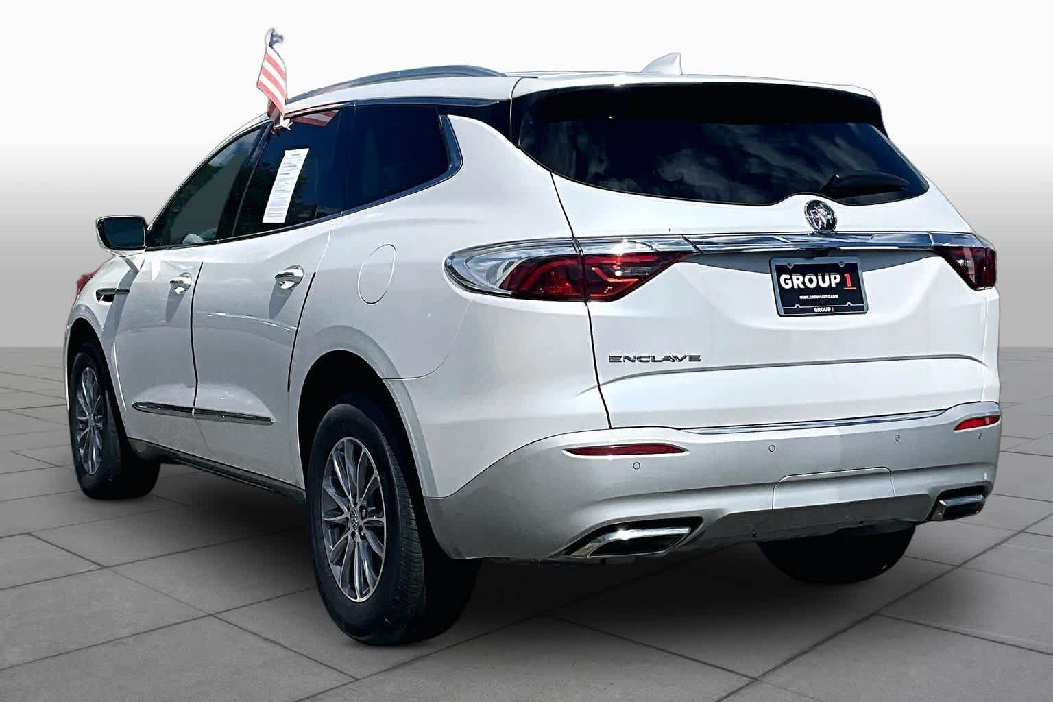 Used 2024 Buick Enclave Essence FWD image 22