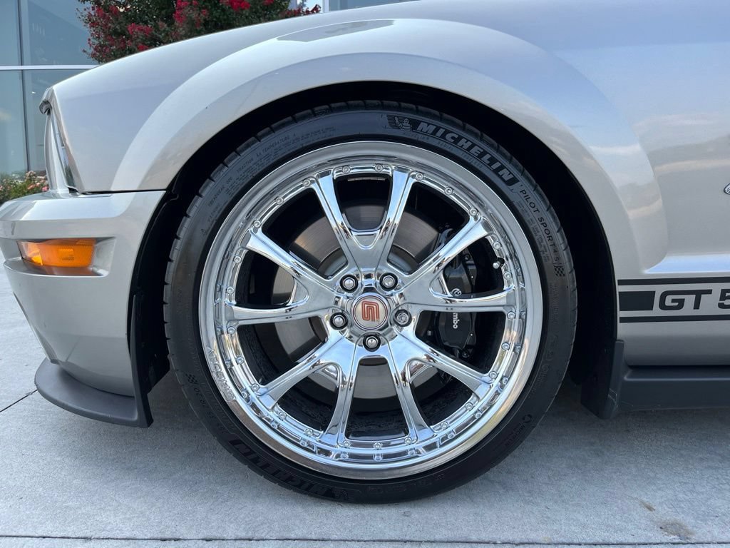 Used 2008 Ford Mustang Shelby GT500 RWD image 4
