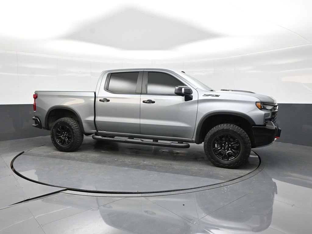 Used 2023 Chevrolet Silverado 1500 ZR2 w/ Technology Package AWD/4WD image 9