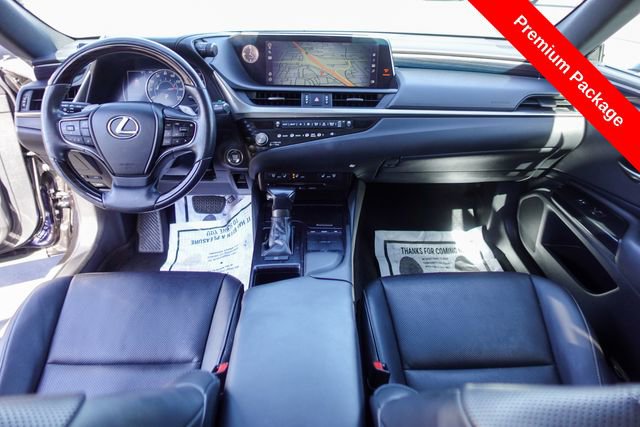 Used 2021 Lexus ES 250 w/ Premium Package image 4