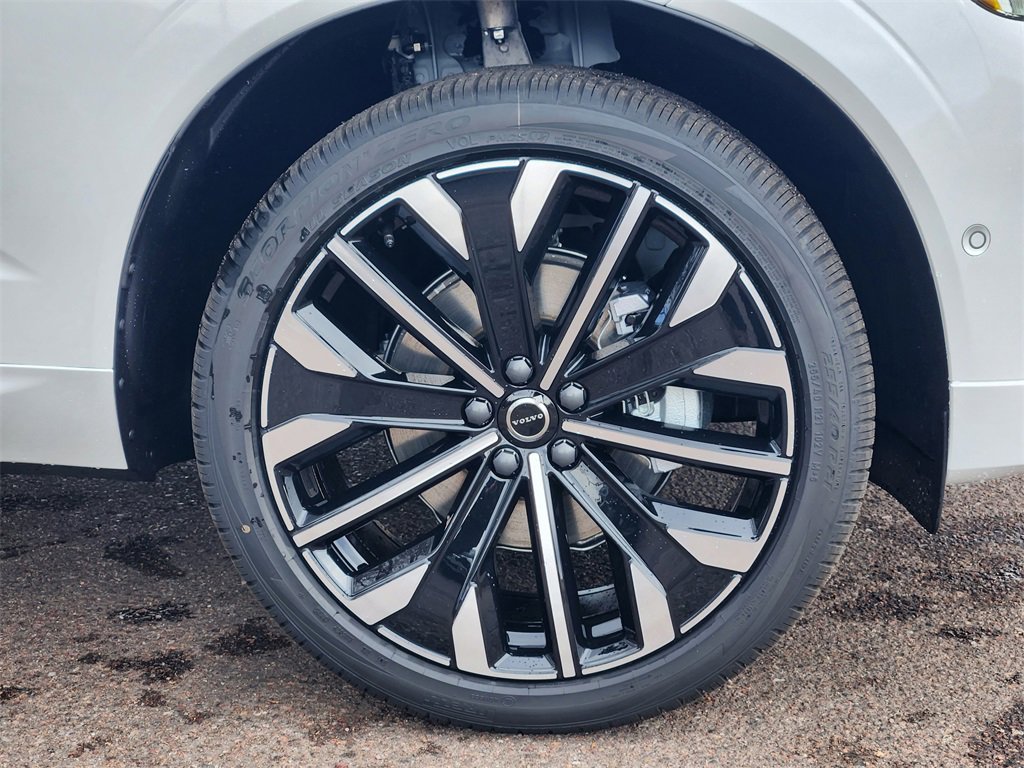 New 2026 Volvo XC60 B5 Ultra w/ Climate Package image 29