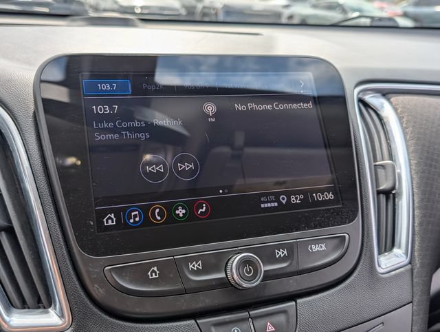 Used 2021 Chevrolet Malibu LT FWD image 19