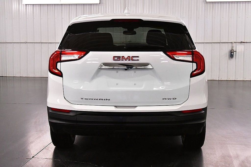 Used 2024 GMC Terrain SLE AWD/4WD image 6
