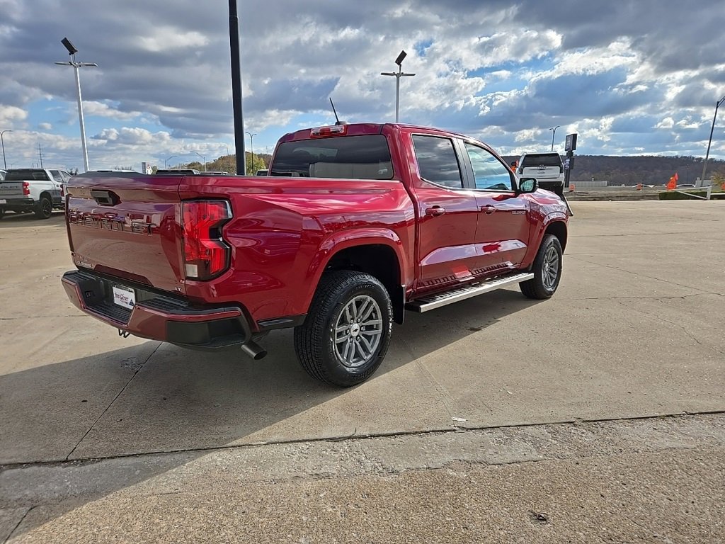 Used 2024 Chevrolet Colorado LT image 7