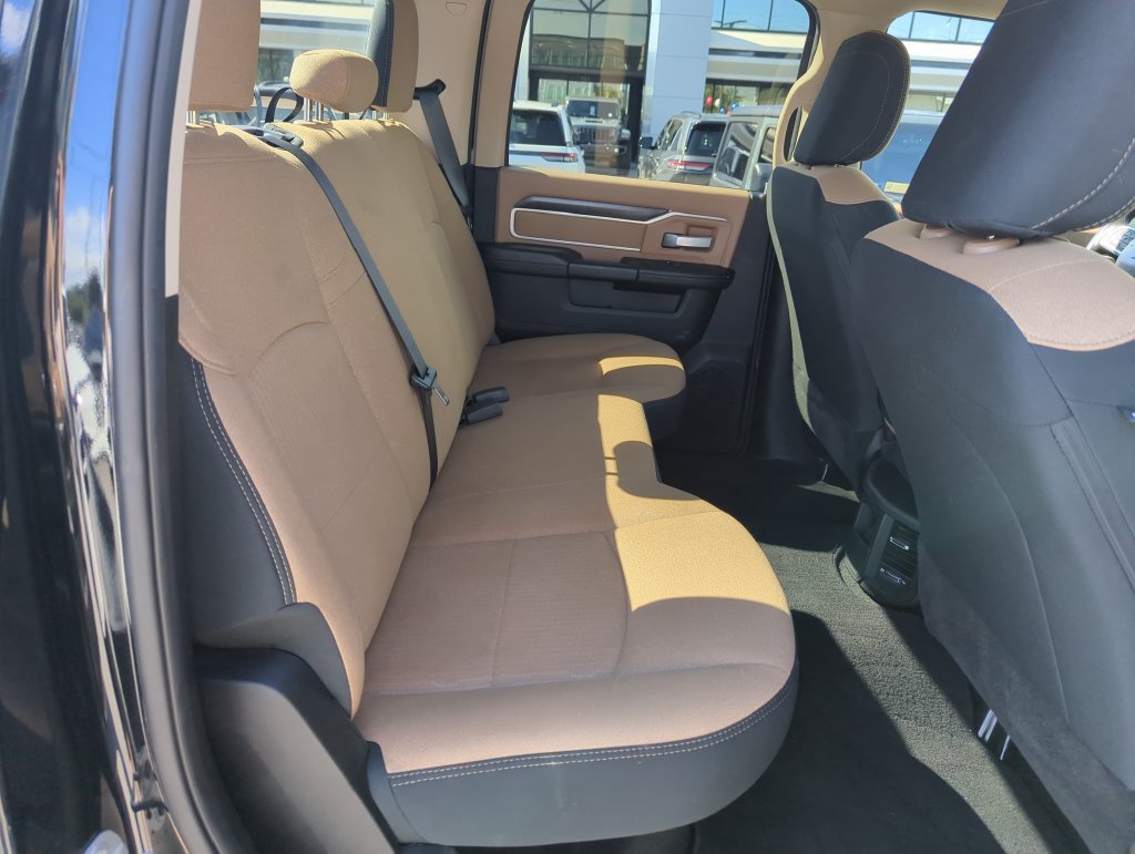 Used 2022 RAM 2500 Big Horn AWD/4WD image 28