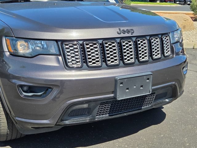 Used 2018 Jeep Grand Cherokee Altitude AWD/4WD image 9
