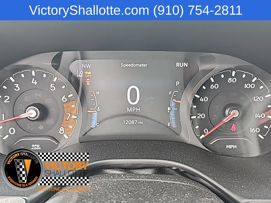 Used 2022 Jeep Compass Latitude w/ Sun and Sound Group AWD/4WD image 11